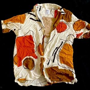 A man’s button up shirt